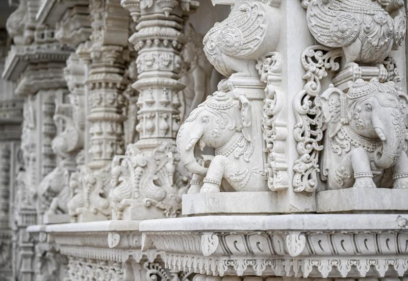 Najveći američki hinduistički hram završen nakon 12 godina